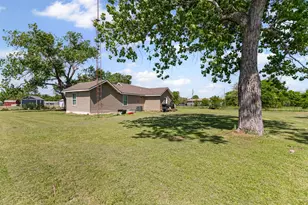 105 S Lavaca St, Whitney, TX 76692 - Photo 30