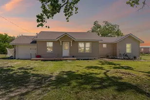 105 S Lavaca St, Whitney, TX 76692 - Photo 4