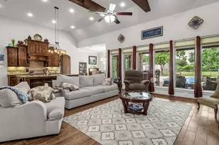 225 Holly Ln, Lucas, TX 75002 - Photo 6