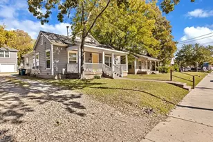 608 W Hickory St, Denton, TX 76201 - Photo 2