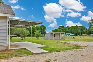 322&410 E Division St, Muenster, TX 76252 - Photo 22