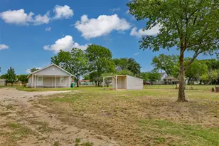 322&410 E Division St, Muenster, TX 76252 - Photo 40