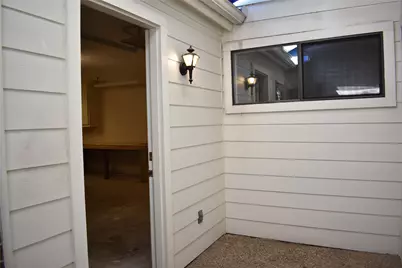 919 Liberty Court, Dallas, TX 75204 - Photo 4