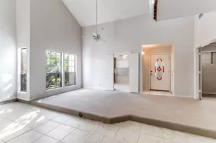 919 Liberty Ct, Dallas, TX 75204 - Photo 10