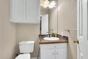 1607 W Westhill Dr, Cleburne, TX 76033 - Photo 18