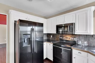 1607 W Westhill Drive, Cleburne, TX 76033 - Photo 16