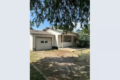 202 W Rowena Street, Rosebud, TX 76570 - Photo 2