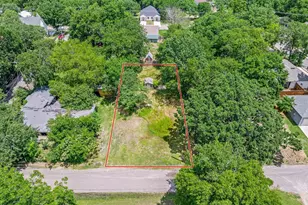 518 S 3rd St, Bonham, TX 75418 - Photo 1