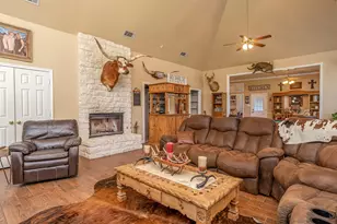 1701 W Lake Shore Dr, Alvarado, TX 76009 - Photo 24