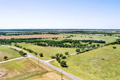 99 Calk Road, Tioga, TX 76271 - Photo 4