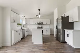 5901 Vinery Ln, Joshua, TX 76058 - Photo 8