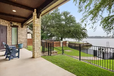 914 Waterpoint Court E, Granbury, TX 76048 - Photo 32