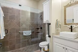 914 Waterpoint Ct E, Granbury, TX 76048 - Photo 22