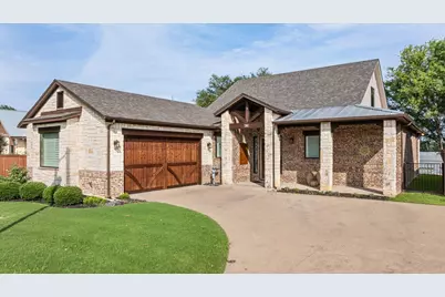 914 Waterpoint Court E, Granbury, TX 76048 - Photo 6