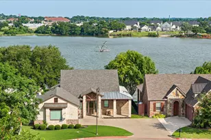 914 Waterpoint Ct E, Granbury, TX 76048 - Photo 1