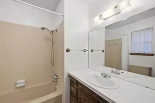 820 Layne Dr, Denison, TX 75020 - Photo 12