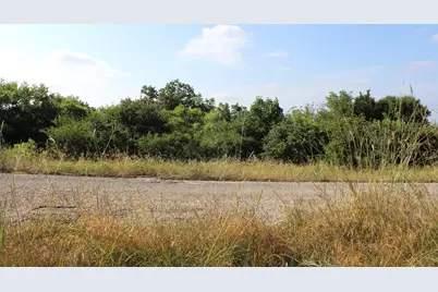 2704 Brazos River Drive, Granbury, TX 76048 - Photo 2