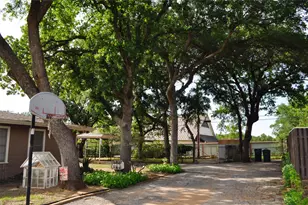 1405 Rolling Hills Dr, Graham, TX 76450 - Photo 4