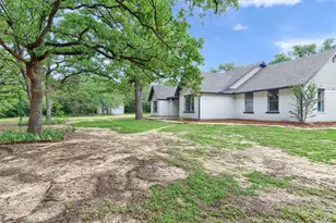 7586 W Line, Collinsville, TX 76233 - Photo 2