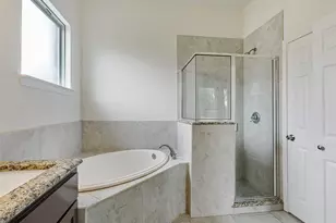 3101 EastCrest Ct, Fort Worth, TX 76105 - Photo 8