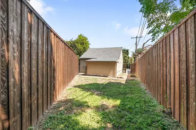 1215 N Oak Cliff Boulevard, Dallas, TX 75208 - Photo 36