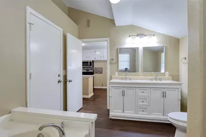 516 S Church Street, Pilot Point, TX 76258 - Photo 16