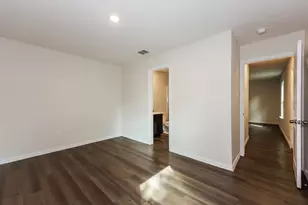 825 Garrison St, Waco, TX 76704 - Photo 8