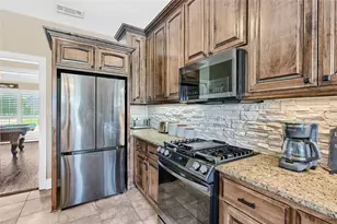 30 Tananger Springs Dr, Denison, TX 75021 - Photo 12