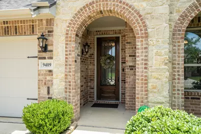 9409 Meadowpark Drive, Denton, TX 76226 - Photo 6