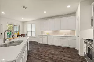 9409 Meadowpark Dr, Denton, TX 76226 - Photo 12