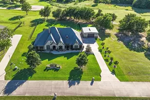 1387 Shadow Lakes Dr, Wills Point, TX 75169 - Photo 1