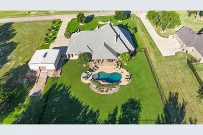 1387 Shadow Lakes Drive, Wills Point, TX 75169 - Photo 2