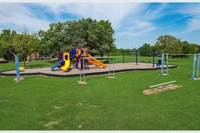 1409 Shadow Lakes Drive, Wills Point, TX 75169 - Photo 10