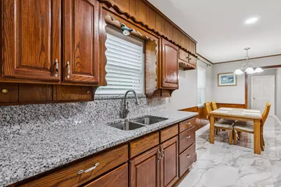 2140 Barbell Lane, Fort Worth, TX 76111 - Photo 14