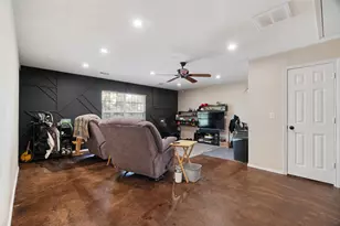 310 County Rd 35985, Powderly, TX 75473 - Photo 8