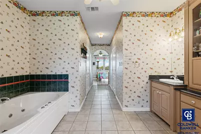 1221 Park N Boulevard, Cleburne, TX 76033 - Photo 16