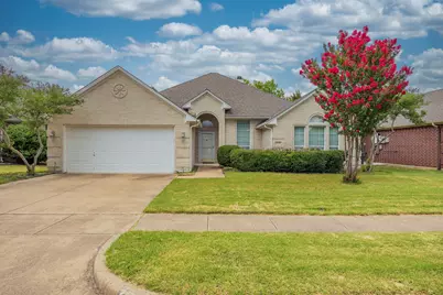 2972 Hideaway Drive, Grand Prairie, TX 75052 - Photo 1