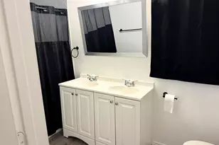 413 S Oak St, Paradise, TX 76073 - Photo 6