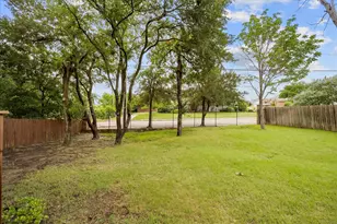 1365 Clearmeadow Ct, Rockwall, TX 75087 - Photo 22