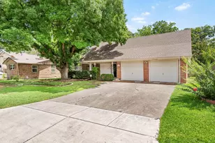 4700 Roxie St, Haltom City, TX 76117 - Photo 2