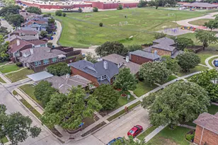 2903 Golden Gate Ct, Carrollton, TX 75007 - Photo 4