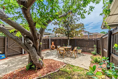 2903 Golden Gate Court, Carrollton, TX 75007 - Photo 32