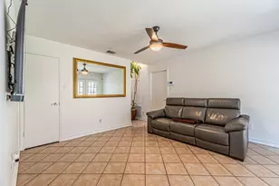 2903 Golden Gate Ct, Carrollton, TX 75007 - Photo 24