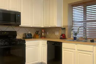 5909 Vineyard Ln, McKinney, TX 75070 - Photo 10