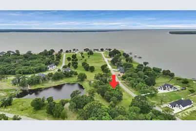 1511 Shoreline Drive, Mabank, TX 75143 - Photo 1