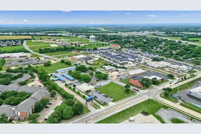 815 E Pecan Grove, Sherman, TX 75090 - Photo 6