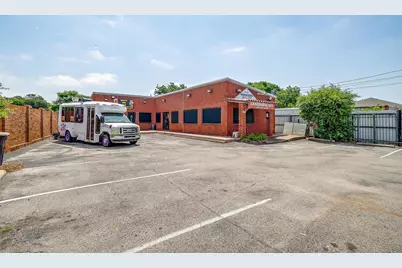 9738 Brockbank Drive, Dallas, TX 75220 - Photo 6