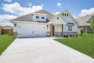 4712 Elite Dr, Sanger, TX 76266 - Photo 2