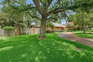 2414 Meadows Ln, Sherman, TX 75092 - Photo 4