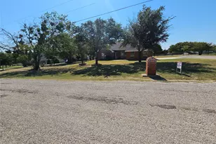 192 Bluebonnet Dr, Decatur, TX 76234 - Photo 18